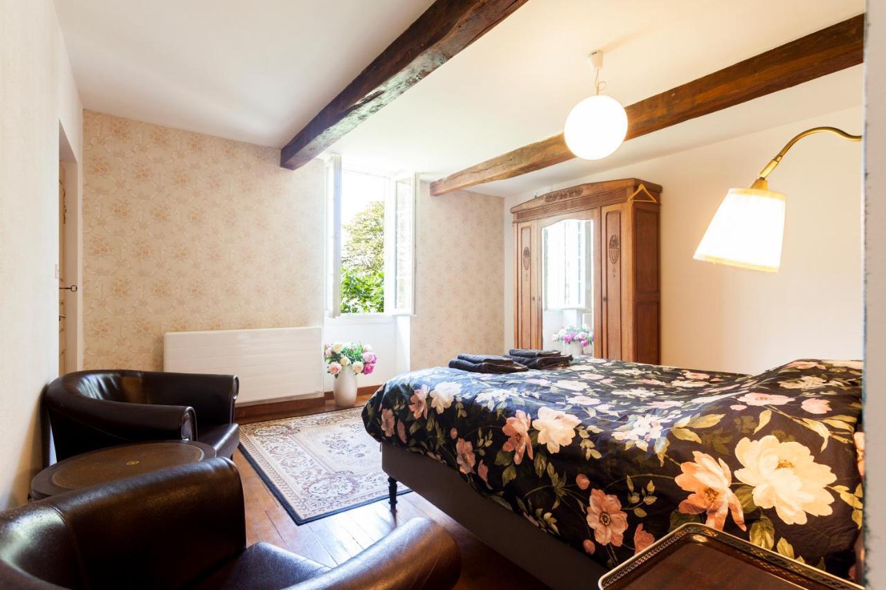 B&B Aux Petits Lardons Trie-sur-Baise Exterior foto